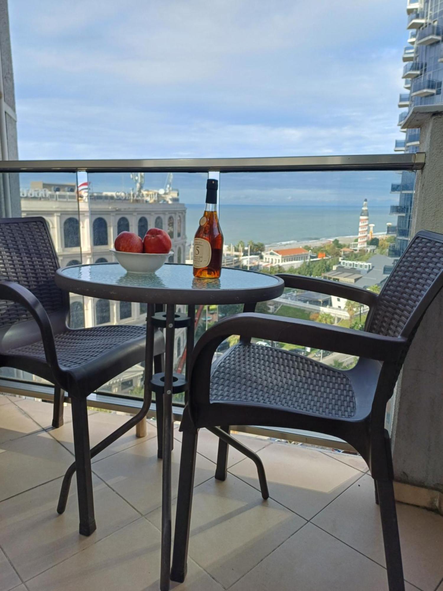 Orbi Sea Towers Batumi On Khimshiashvili 15 Buitenkant foto